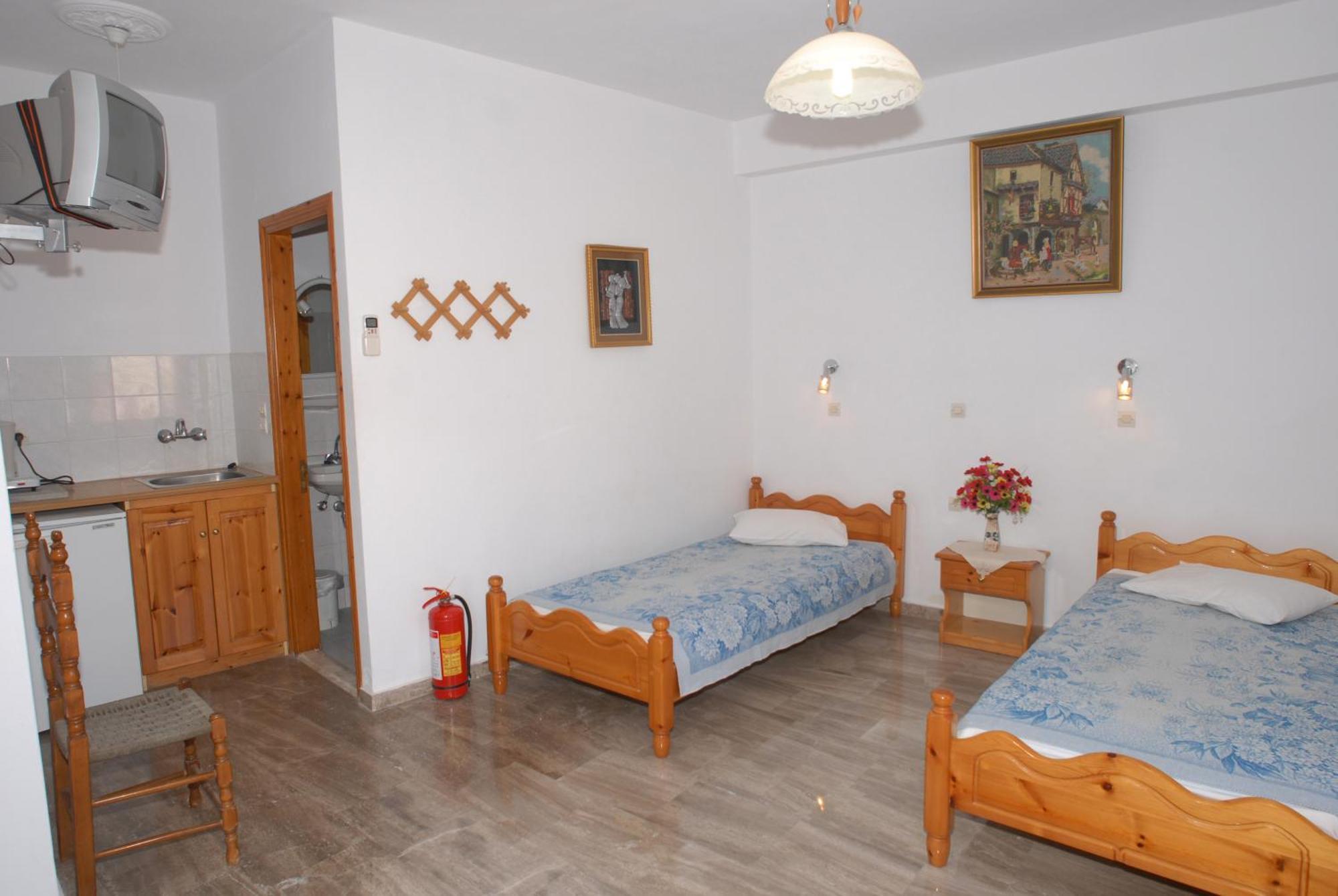 Mpaliaka Myrsini Apartment Митимна Стая снимка
