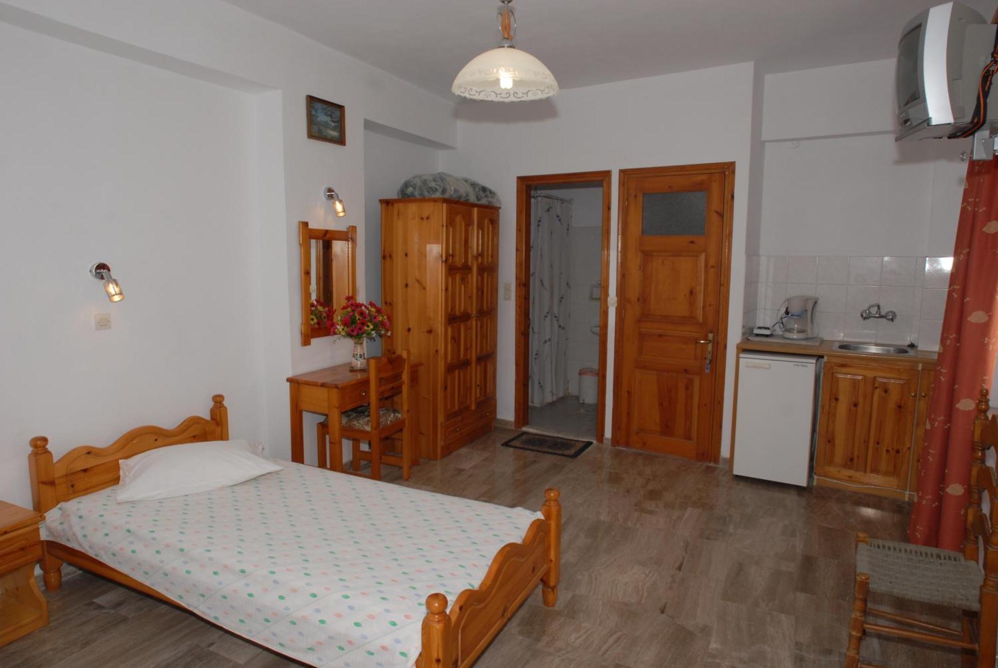 Mpaliaka Myrsini Apartment Митимна Стая снимка