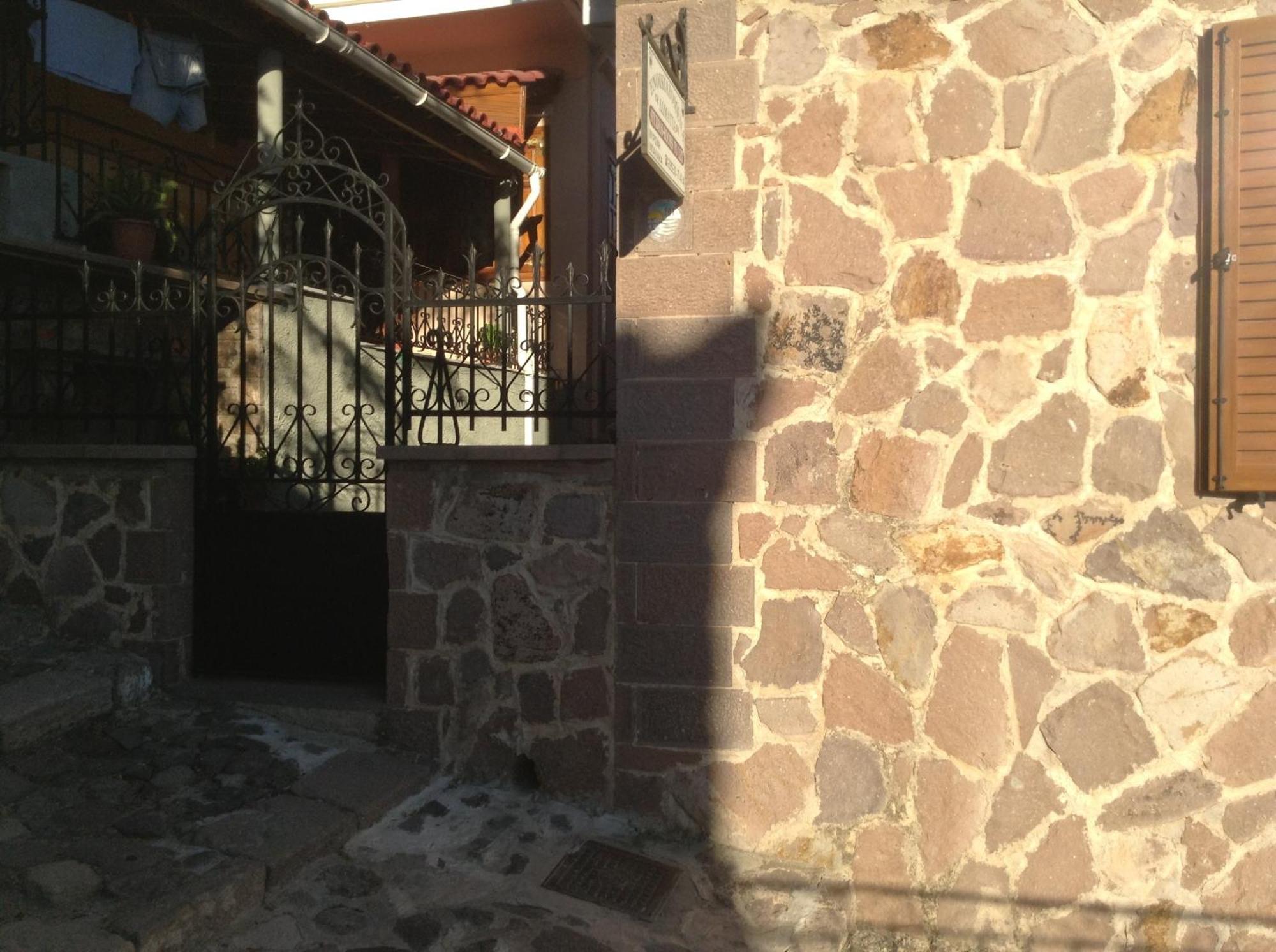 Mpaliaka Myrsini Apartment Митимна Екстериор снимка
