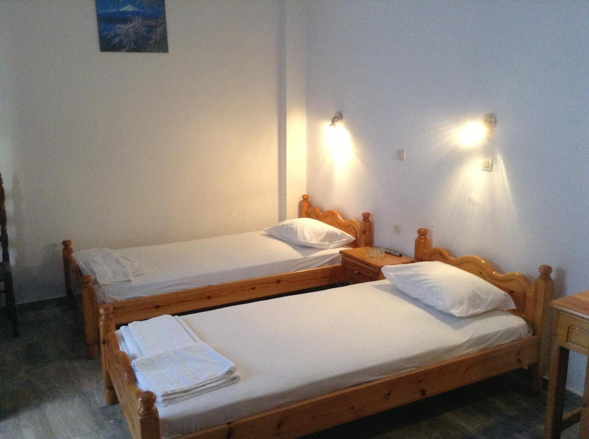Mpaliaka Myrsini Apartment Митимна Стая снимка