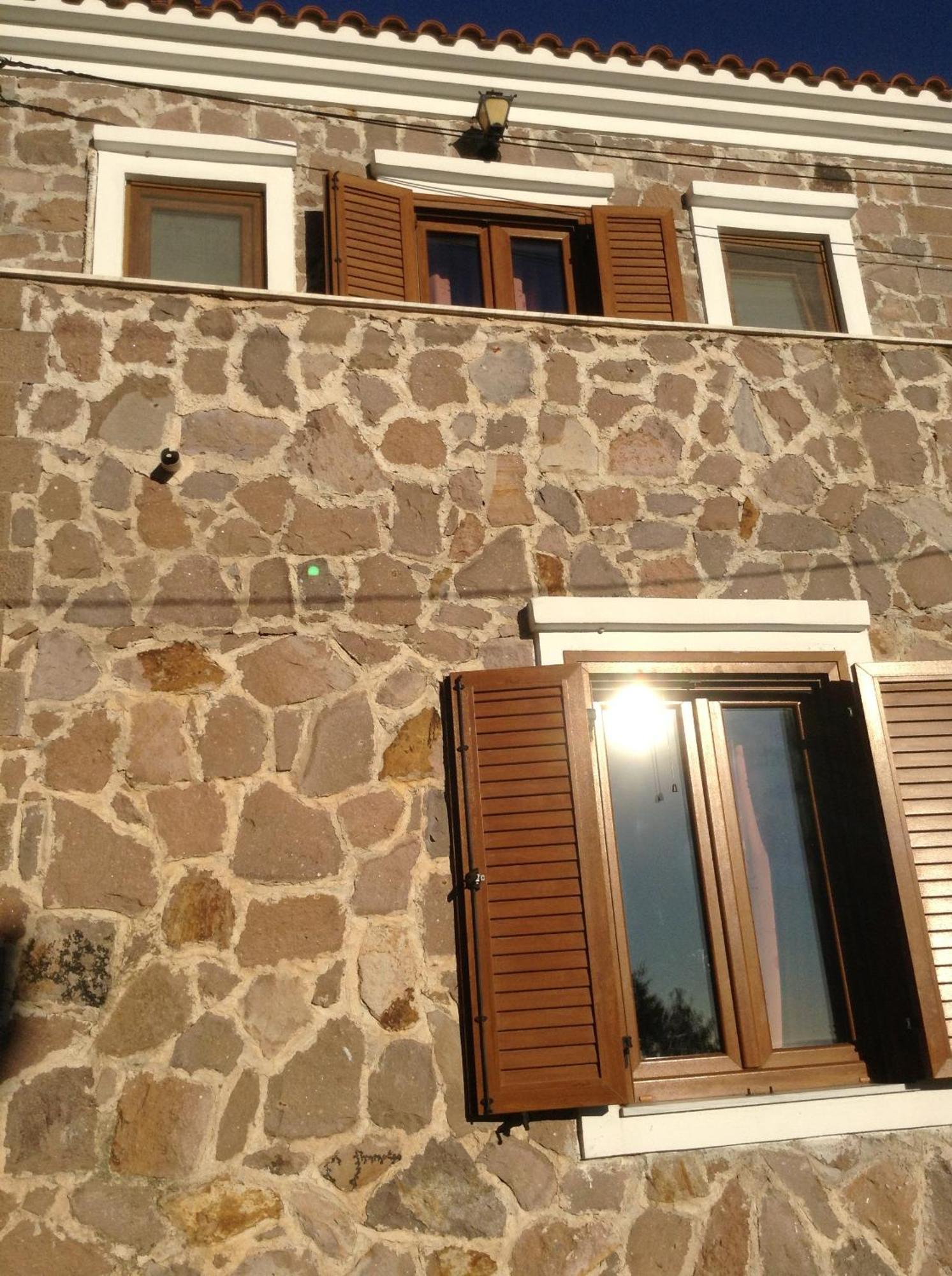 Mpaliaka Myrsini Apartment Митимна Екстериор снимка