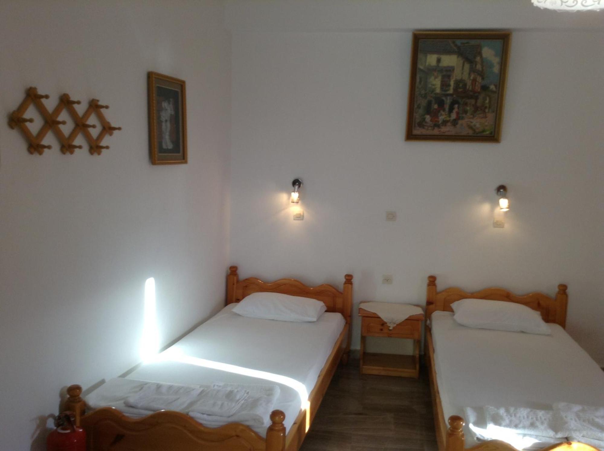 Mpaliaka Myrsini Apartment Митимна Стая снимка