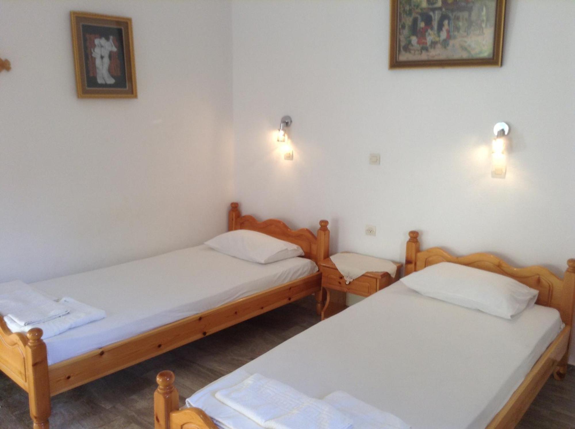 Mpaliaka Myrsini Apartment Митимна Стая снимка
